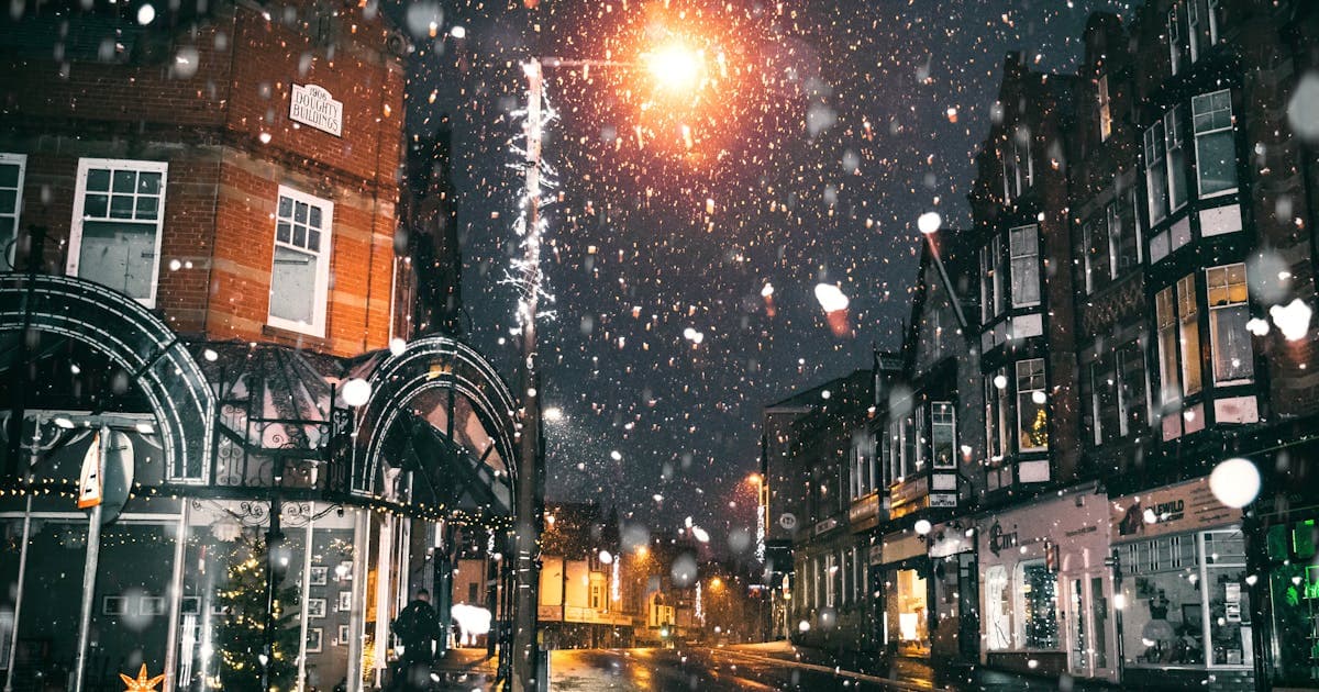 Winter Preparation: How to Plan De-icing Salt Stock for the Season